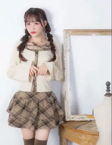 evelyn 체크 컷 셋업 베이지