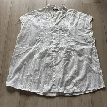 파드칼레 슬리브리스 셔츠 블라우스 도트 x 핀턱