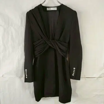ZARA 블랙 긴팔 트위스트 디테일 자켓 S 상당