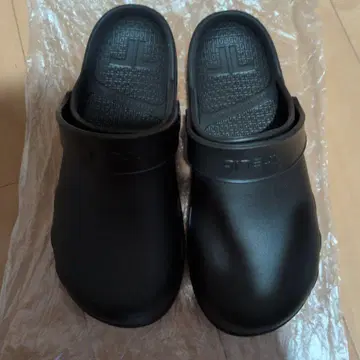 TELIC 리커버리 샌들 블랙