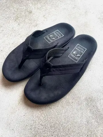 Island Slipper 샌들 블랙