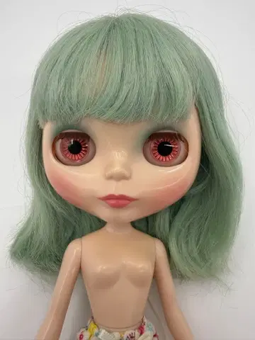 네오 브라이스 유포 아 고고 본체만
