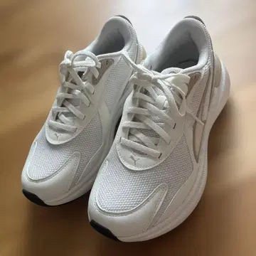 PUMA SOFTRIDE 스니커즈 화이트