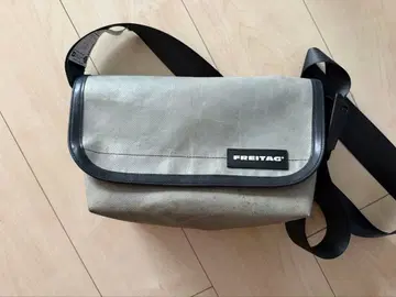 FREITAG 숄더백 그레이