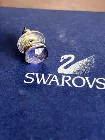 SWAROVSKI 스와로브스키 귀걸이 [한쪽용] 블루 다면컷
