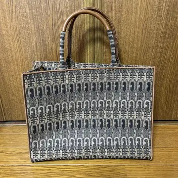 [최종 가격 인하] FURLA OPPORTUNITY 토트백