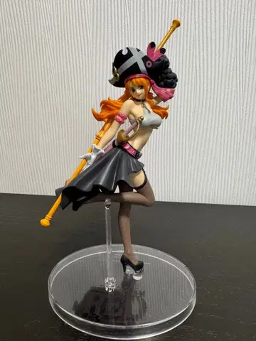 원피스 ONE PIECE FILM RED 나미 피규어