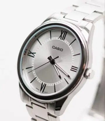[미사용 새상품] CASIO 쿼츠 손목시계 실버 컬러