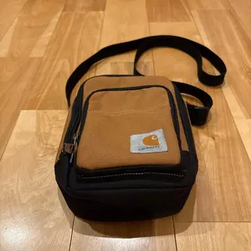 Carhartt 숄더백 브라운 가격 인하했습니다