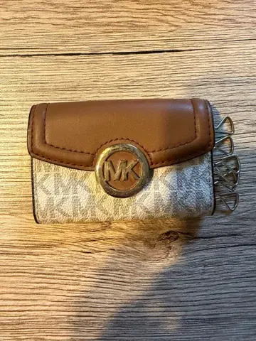 MICHAEL KORS 키케이스 MK로고 브라운