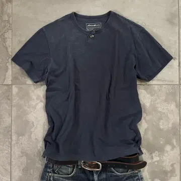 아카이브 Eddie Bauer 헨리넥T 페이드 네이비 그런지