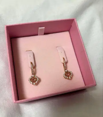 [ 미사용 ] SWAROVSKI 귀걸이 로즈 골드 컬러