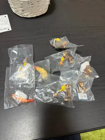 미니어처 초밥과 동물 피규어 세트