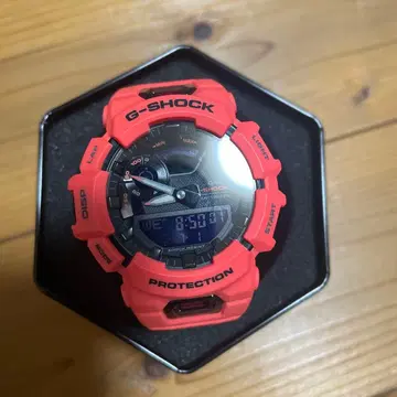 CASIO G-SHOCK GBA-900 본체 레드