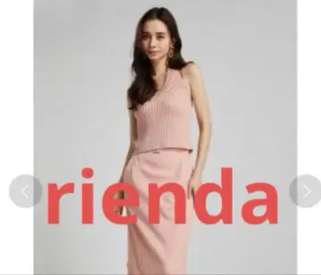 rienda 홀터넥 크롭 니트