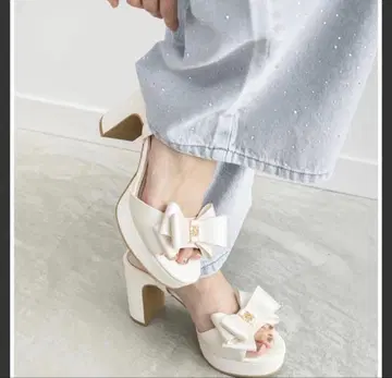 RANDA 모노그램 리본 스톰 샌들