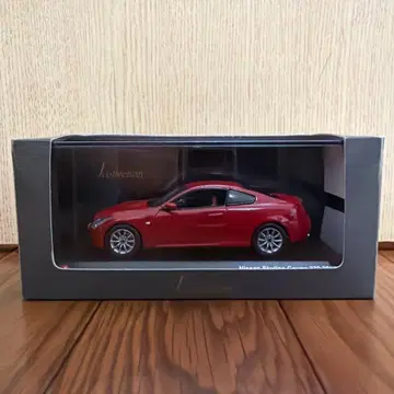 1/43 교쇼 닛산 스카이라인 쿠페 370GT 2007 레드