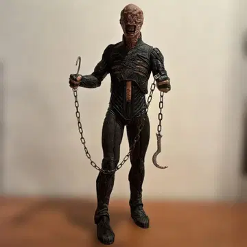 NECA 헬레이저 차터 Hellraiser 피규어 18인치