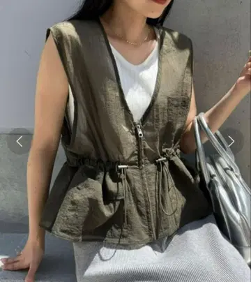 [ CIAOPANIC TYPY ] 시어 나일론 낚시 크롭 베스트