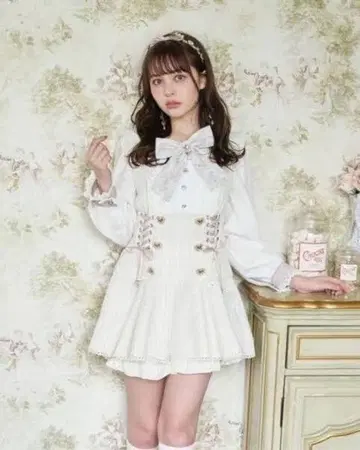 LIZLISA 리즈리사 메시지 리본 트위드 셋업 화이트