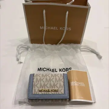 MICHAEL KORS 3단 폴더형 지갑 라이트 블루