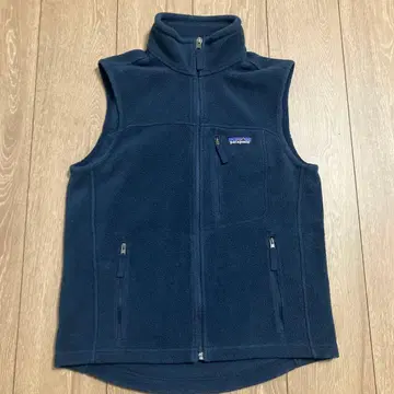 Patagonia 클래식 신틸라 베스트 네이비