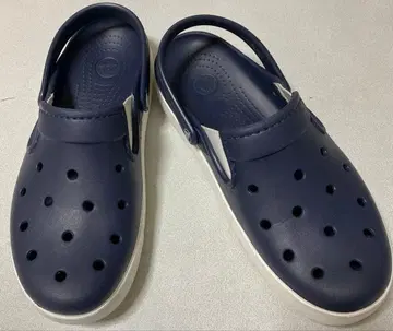 [ 가격 인하 ] 레어 단종 모델 crocs 시티레인 크로그 샌들 네이비