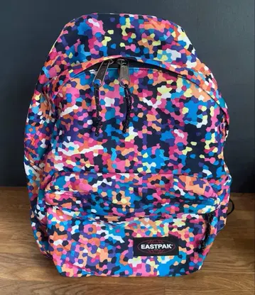 새상품 EASTPAK 이스트팩 멀티 컬러 도트 백팩 나일론