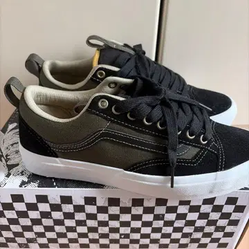 VANS Skateboarding 스니커즈 블랙 올리브