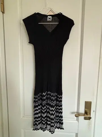 MISSONI 반팔 니트 원피스 블랙 화이트