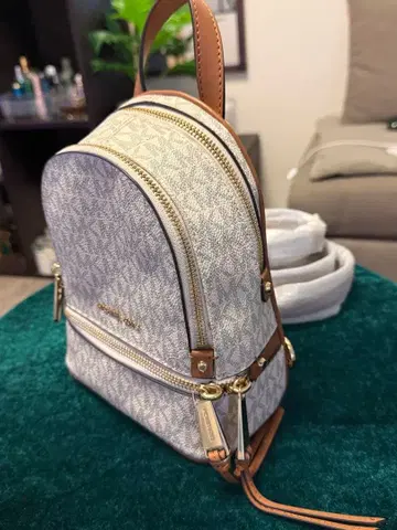 MICHAEL KORS 미니 백팩