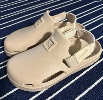 PUMA [ 새상품 ] 스포츠 샌들 베이지