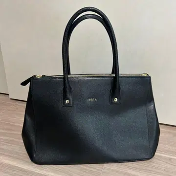 새상품급 FURLA 훌라 가죽 토트백 블랙