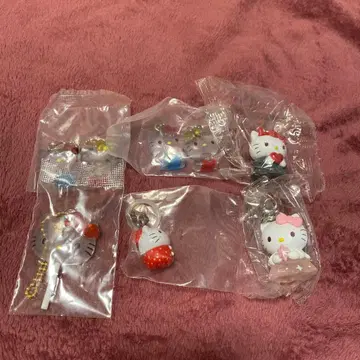 헬로키티 키링 표시 일괄 판매