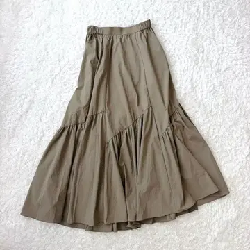컨디션 최상 알아바일 바이어스 절개 개더 스커트 카키 롱 플레어