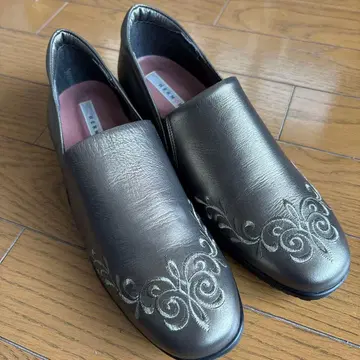 새상품급 HERMOSA 일본제 천연 소재 로퍼 골드 브라운 24cm