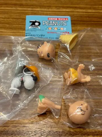 PEANUTS 스누피 나란인데스 가챠