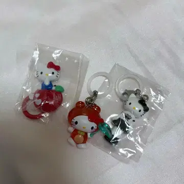 헬로키티 키링 행거 / 발이 긴 메지루시 / 케로케로 파티