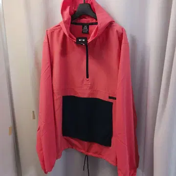 UNDER ARMOUR 나일론 자켓 L 사이즈 핑크