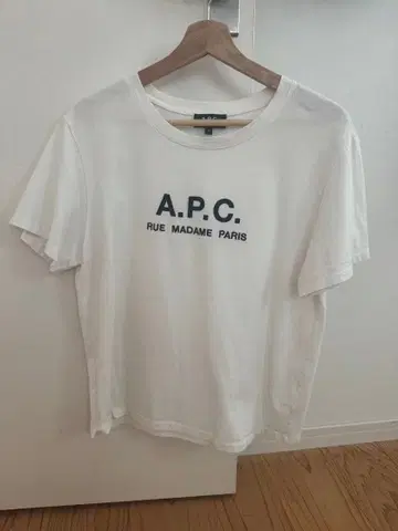A.P.C 정품 자수 로고 T셔츠 여성용