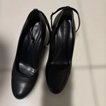 츠모리 치사토 WALK 웨지솔 펌프스