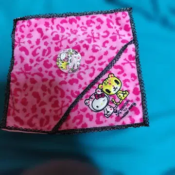 레어 tokidoki Hello Kitty 핸드 타월