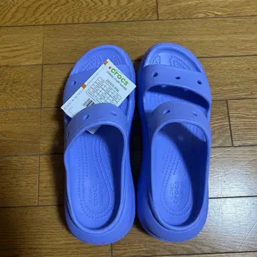 미사용품 Crocs 클래식 크러쉬 샌들
