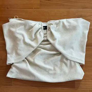 최종 가격 인하 ZARA 베어탑 튜브탑 화이트 S 사이즈
