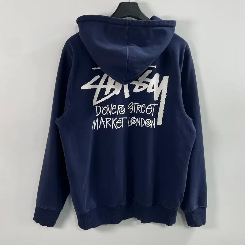 스투시 빅로고 네이비 후드티 (on.1128)