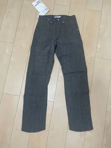 Levi's Engineered regular w28 데드스탁 블랙