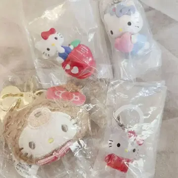 산리오 크리스탈 메지루시 키링 행거 간호사 스윙 키티 4종
