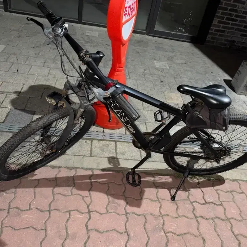 스카닉 M180 전기자전거