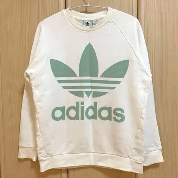 adidas 트레포일 로고 맨투맨 트레이닝복