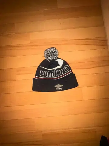 UMBRO 9090 니트 모자 비니 폼폼 포함